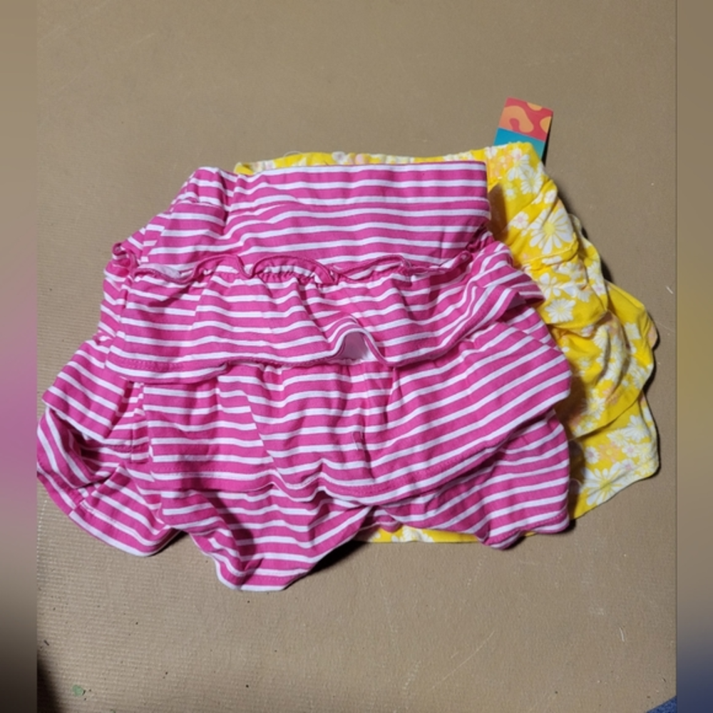 Lot‎ of 2 Skorts NWT Children's Size 5